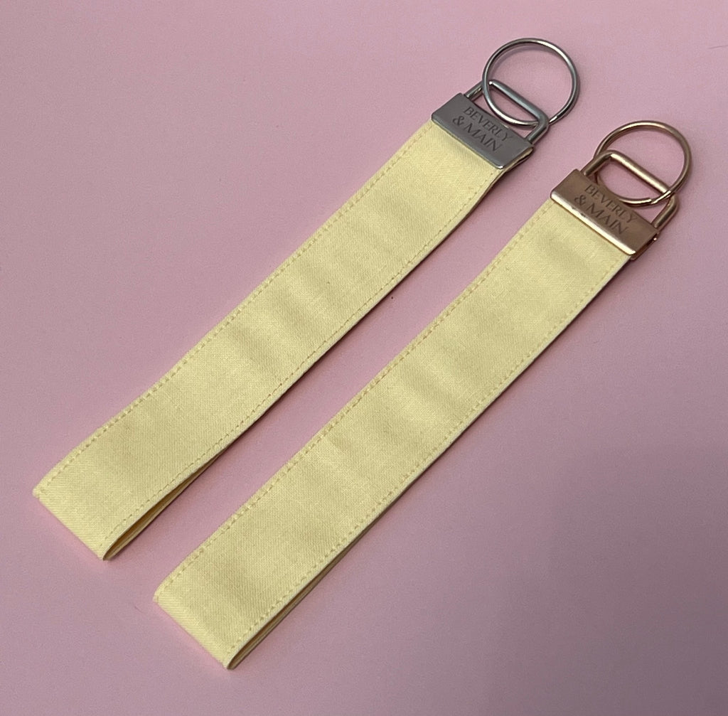 Daisy Wristlet Keychain