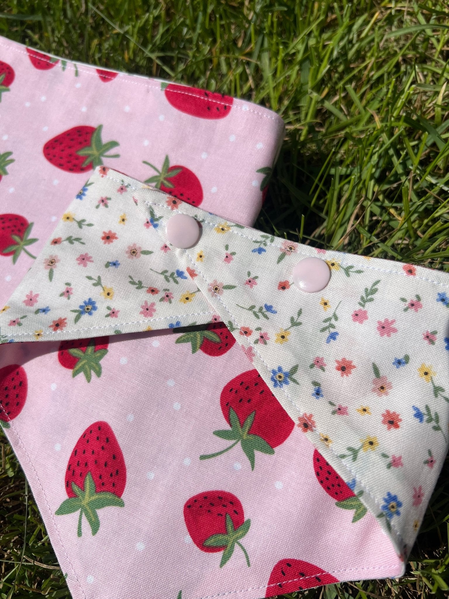 Cotton Pet Bandana Reversible Design Collection Summer Style Accessory Adjustable Snap Closure System Pink Floral Pattern Premium Quality Material Strawberry Print Detail Multiple Size Options Comfortable Neck Fit Fashion Forward Pet Wear